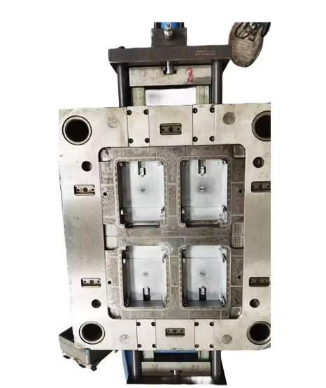Casting Solutions: From Mold Design to Finished Plastic Parts | VINACNC